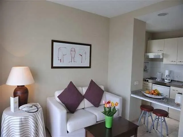 Guacimeta Apartamentos Puerto del Carmen  0*, Puerto del Carmen (Lanzarote) İspanya