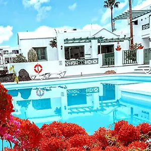 Las Acacias Apartment